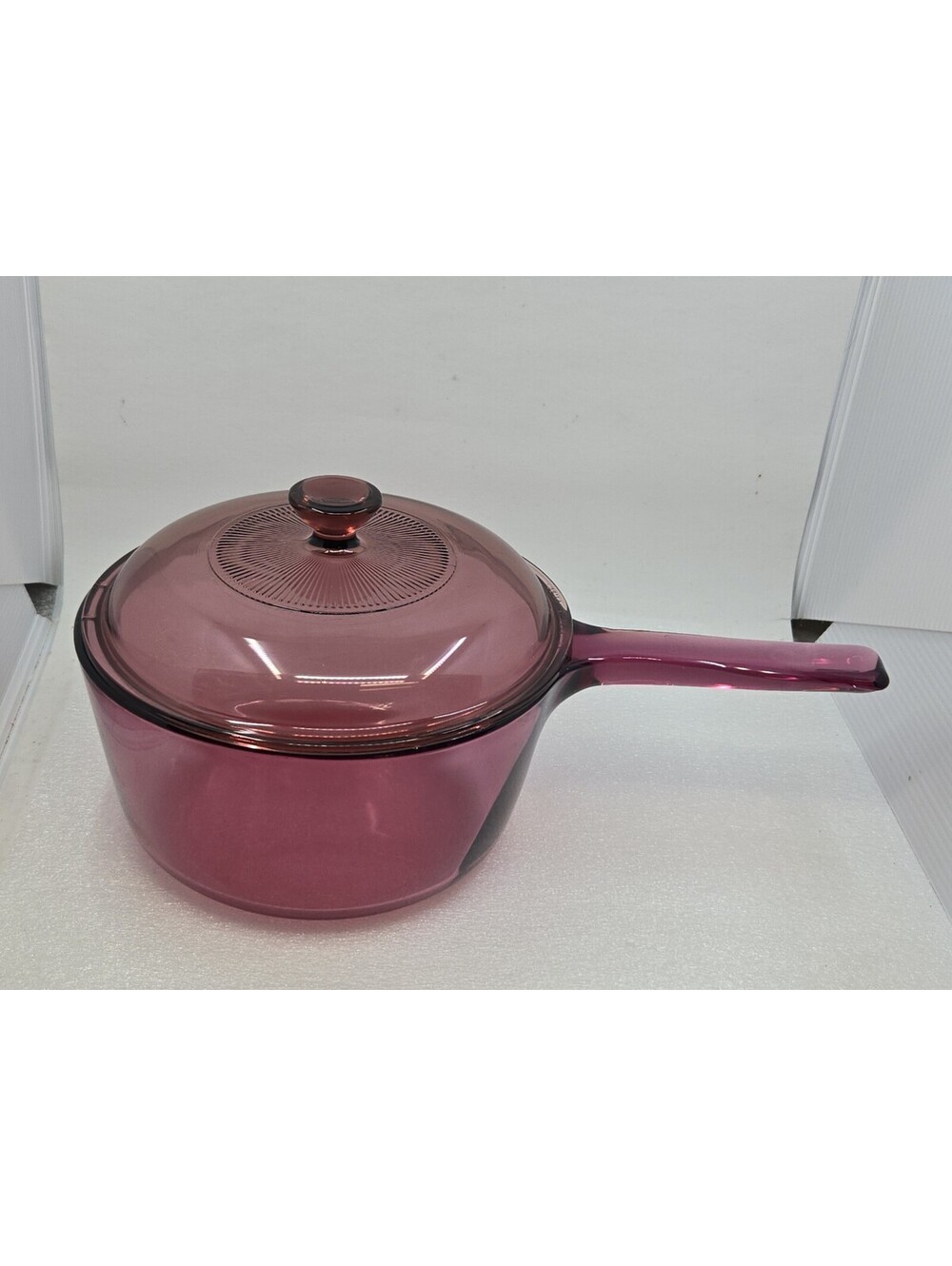 Corning Ware Visions Cranberry 1.5 Liter Saucepan Pot W/Matching V-1.5-C Lid Vtg